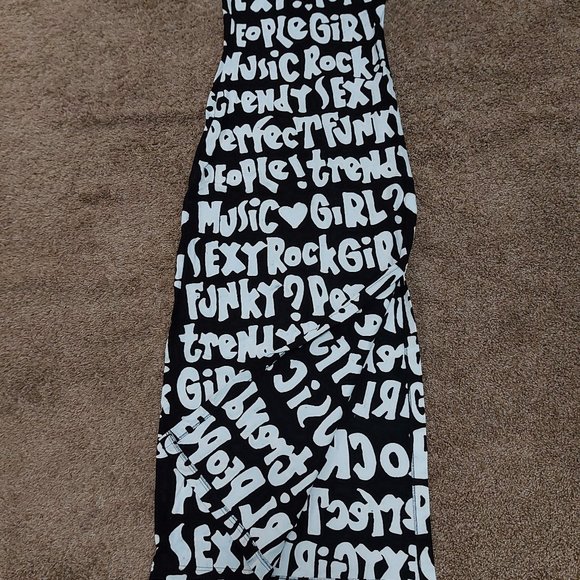 Designs by Naomi Wordsmith Body Con Dress - Picture 2 of 6